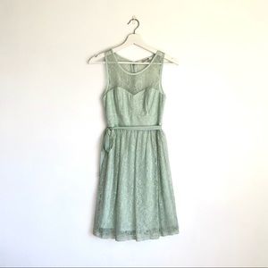Forever 21 Mint Green Sweetheart Lace Dress Size Small